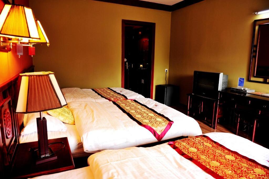 Dragon River Retreat Hotel Yangshuo Room photo
